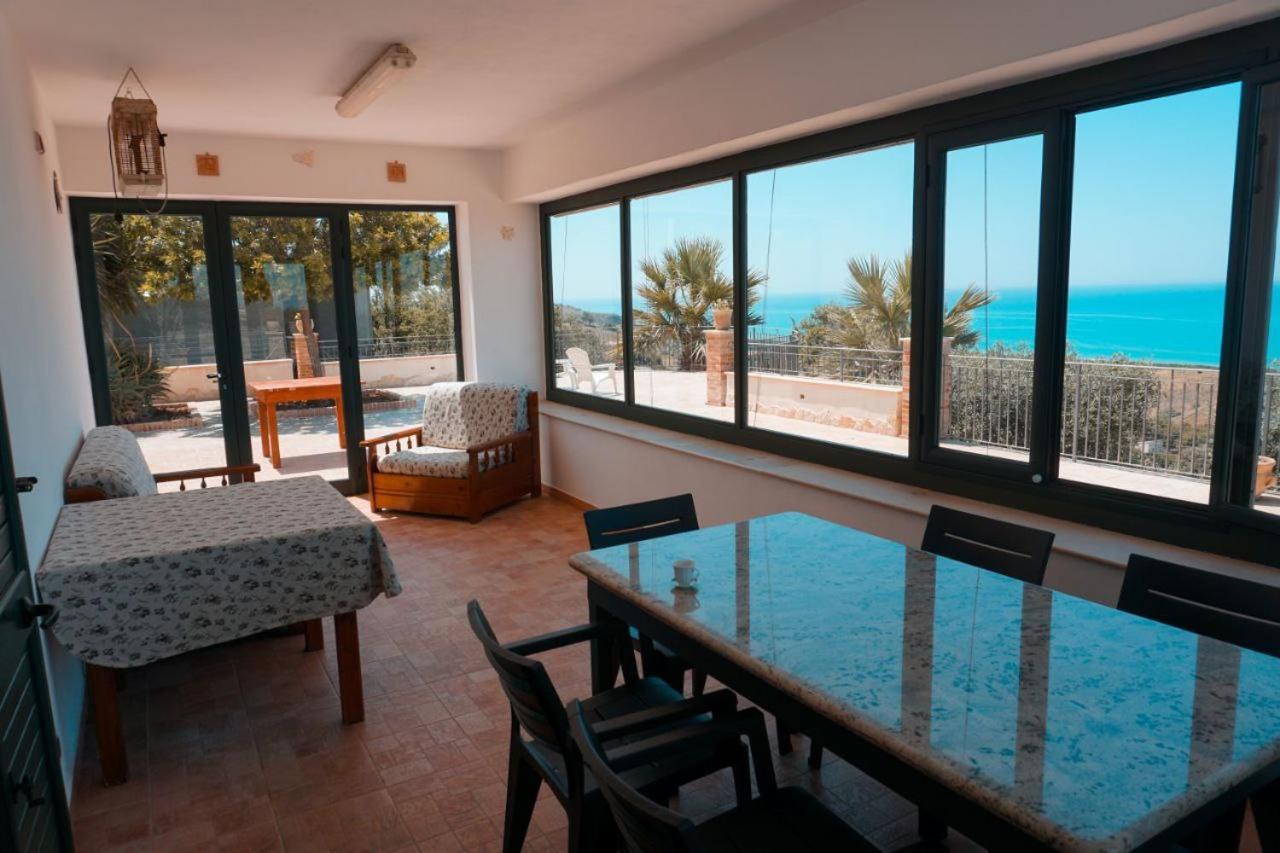 Il Casale Di Bovo Marina Villa Montallegro Luaran gambar